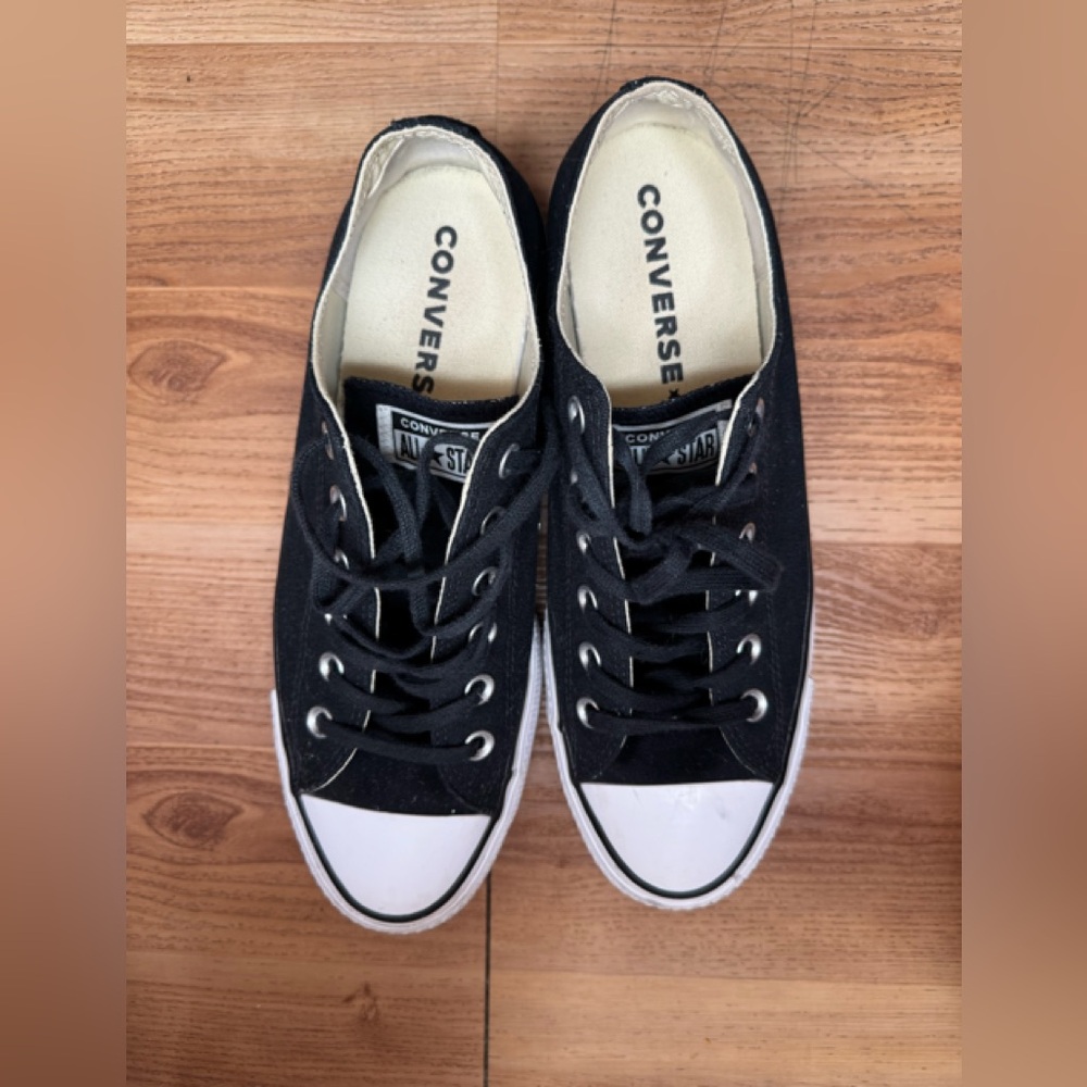 Converse women’s platform low top shoes